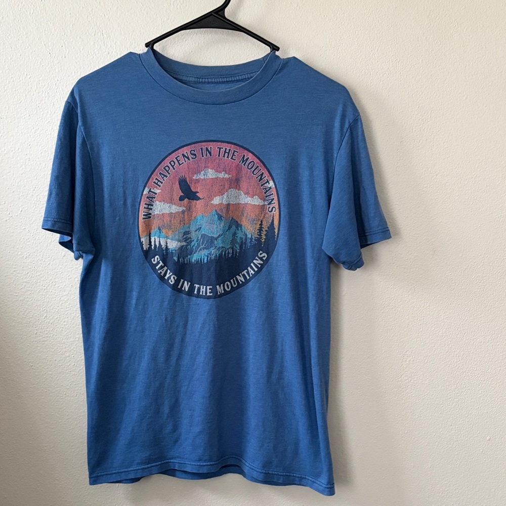 Men’s Blue Graphic Tee